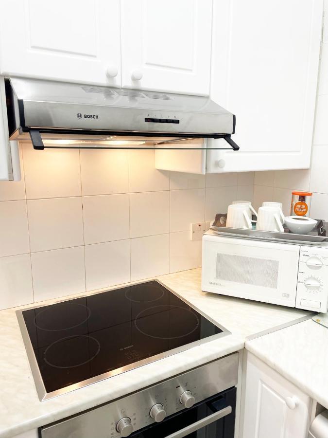 Direct Sea View & Quality Bed - Kings Palace 1 Bed Paphos Exterior photo