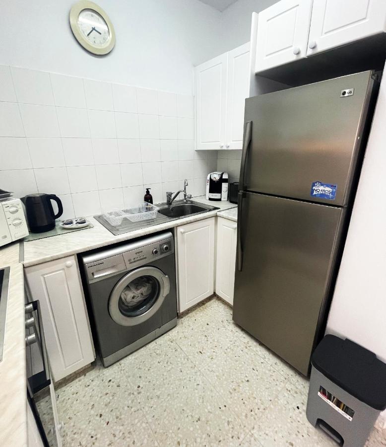 Direct Sea View & Quality Bed - Kings Palace 1 Bed Paphos Exterior photo