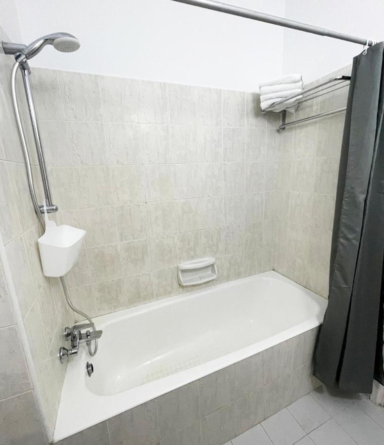 Direct Sea View & Quality Bed - Kings Palace 1 Bed Paphos Exterior photo