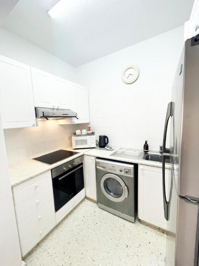 Direct Sea View & Quality Bed - Kings Palace 1 Bed Paphos Exterior photo