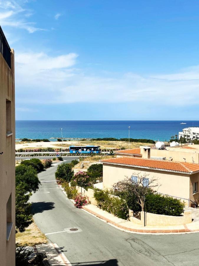 Direct Sea View & Quality Bed - Kings Palace 1 Bed Paphos Exterior photo